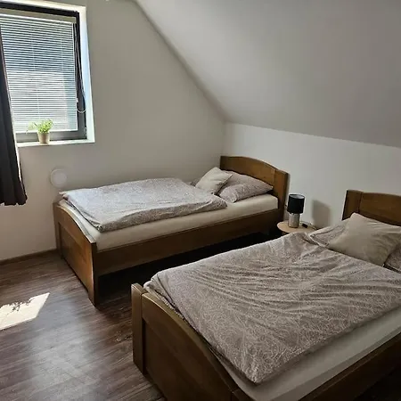 Vinohradnicky Domcek * Vradiste