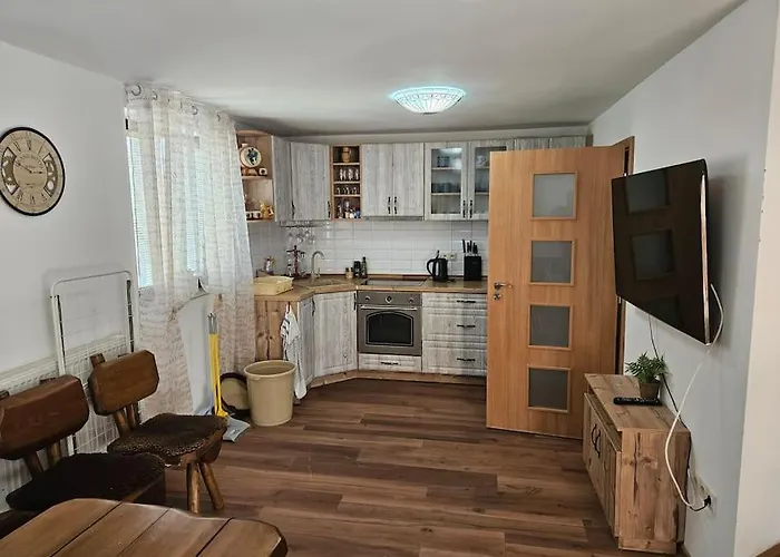 Vinohradnicky Domcek *